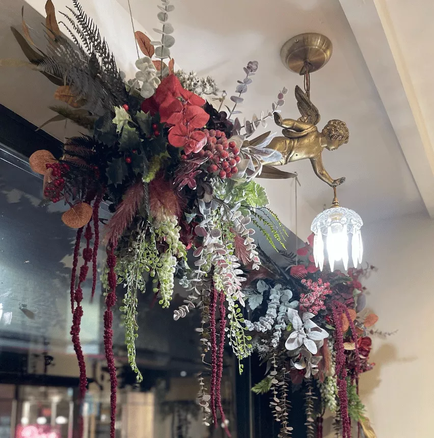 flower install for jewellery store Canterbury
festive twist on chsitmas dsiplay | flower by eg Christmas door decorating for business