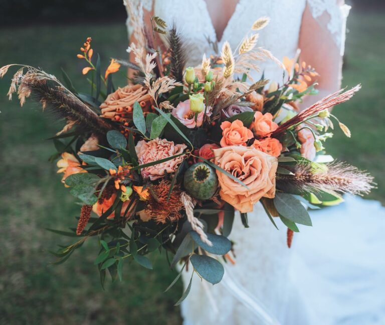 Tips for Perfect Wedding Flowers
